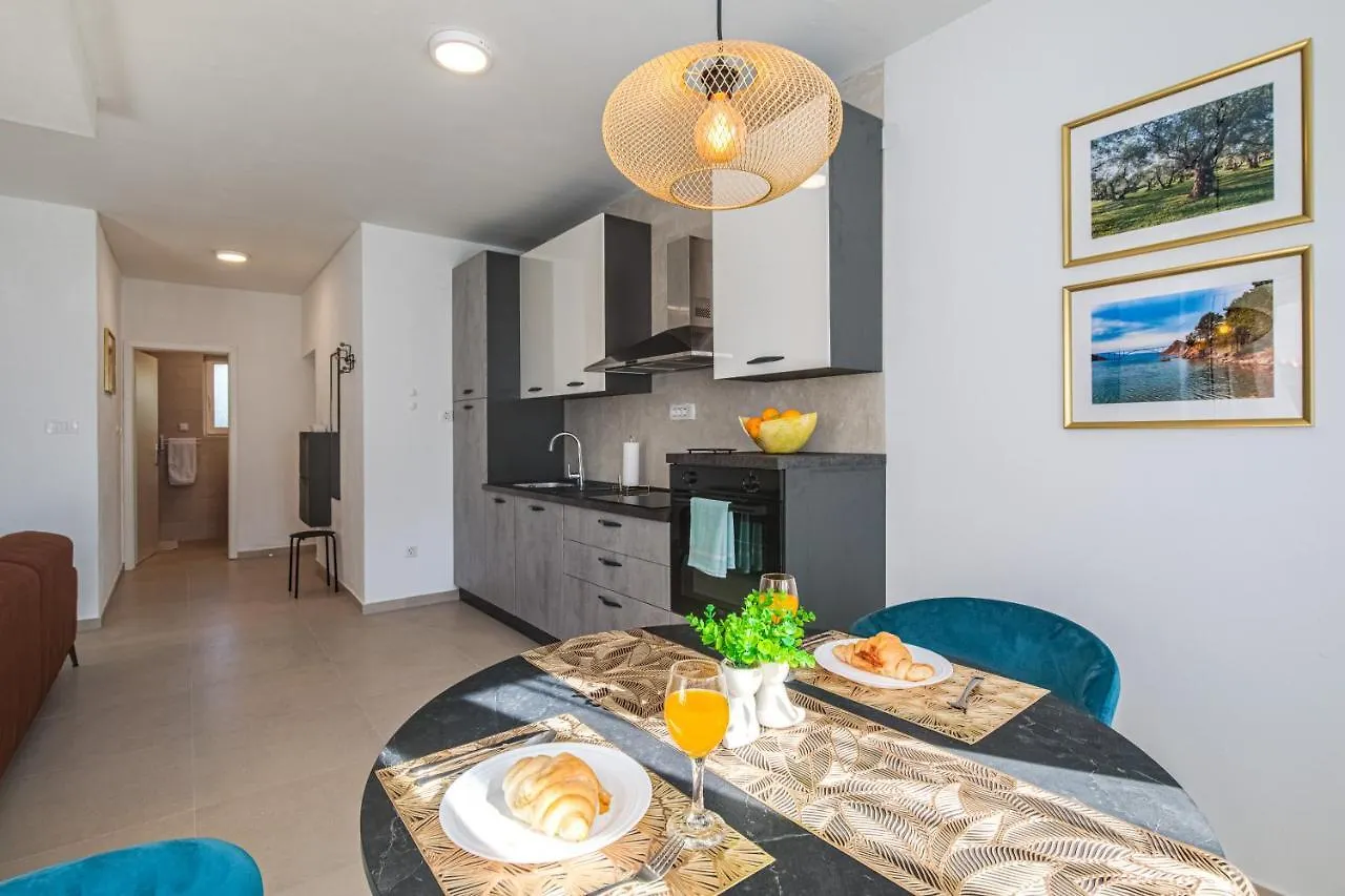 Apartman Mares 2 Krk Town